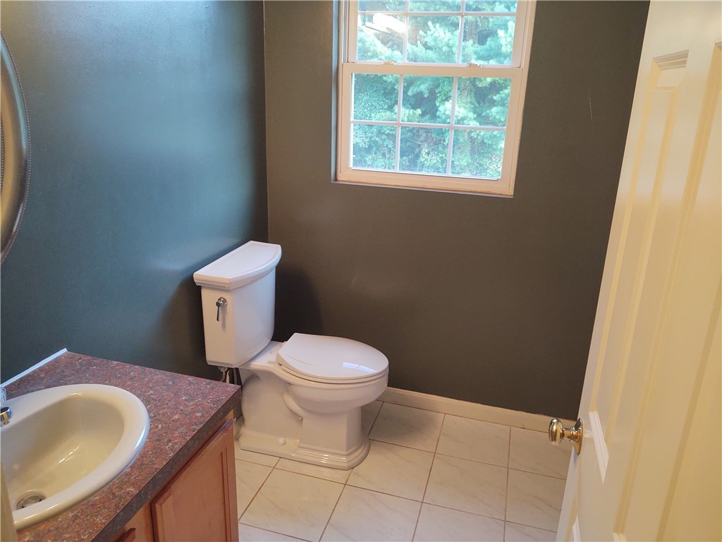 28 Hornbeam Road Coventry, RI 02816 - Photo 12 of 20 BATHROOM
