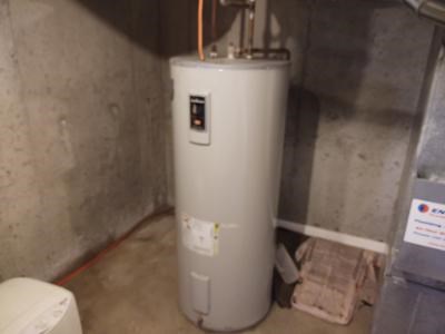 28 Hornbeam Road Coventry, RI 02816 - Photo 18 of 20 HOT WATER TANK