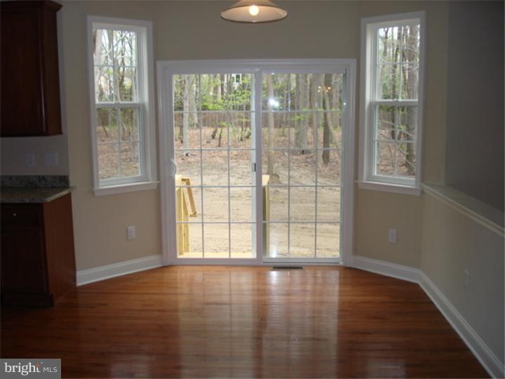 19 Stanwyck Road Mount Laurel, NJ 08054 - Photo 4 of 12 Breakfast Room