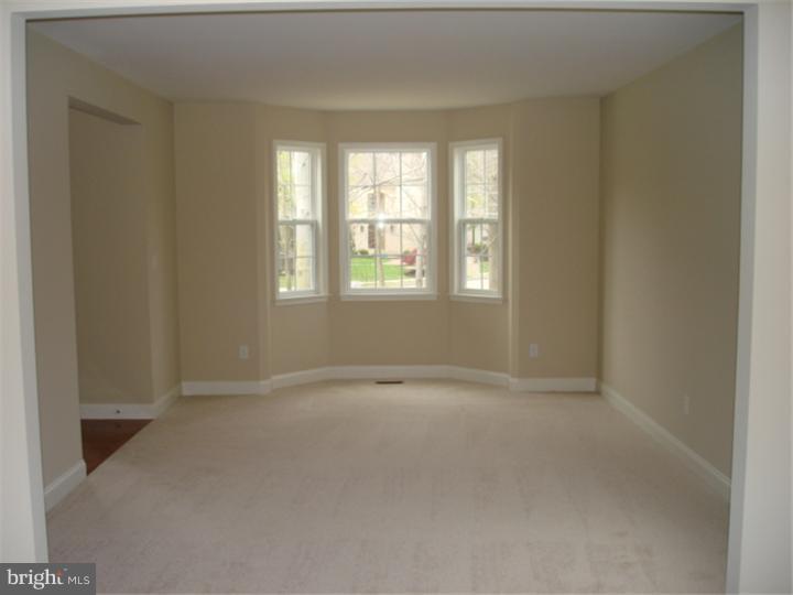 19 Stanwyck Road Mount Laurel, NJ 08054 - Photo 8 of 12 Living Room