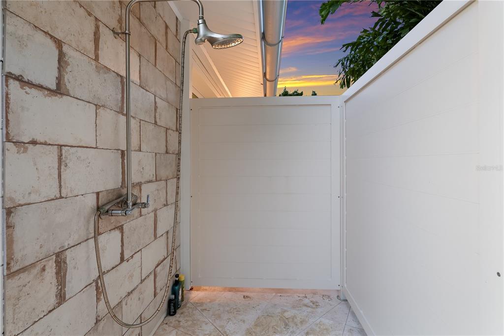 6561 Bayou Hammock Road Longboat Key, FL 34228 - Photo 33 of 81 Gallery Image 33