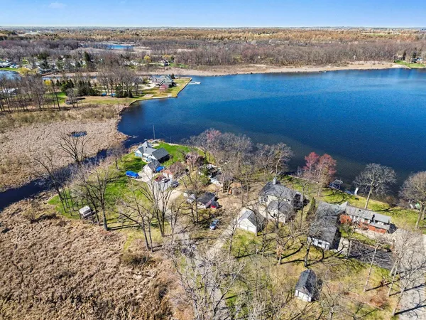 $360,000 | 8941 Mott Drive, Jackson, MI 49201