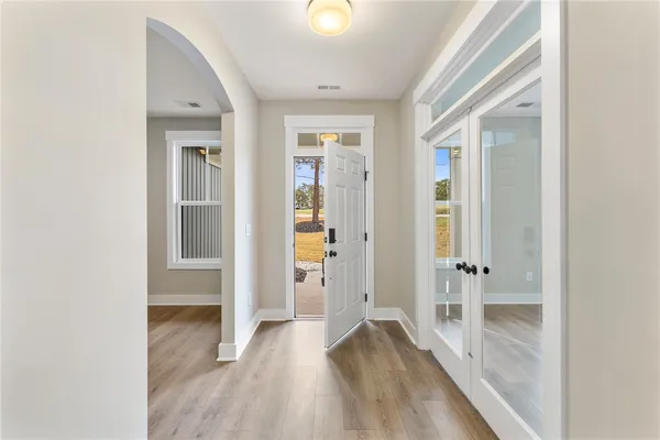 $659,900 | 302 Cross Creek Drive, Seneca, SC 29678