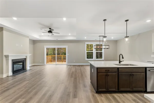 $659,900 | 302 Cross Creek Drive, Seneca, SC 29678