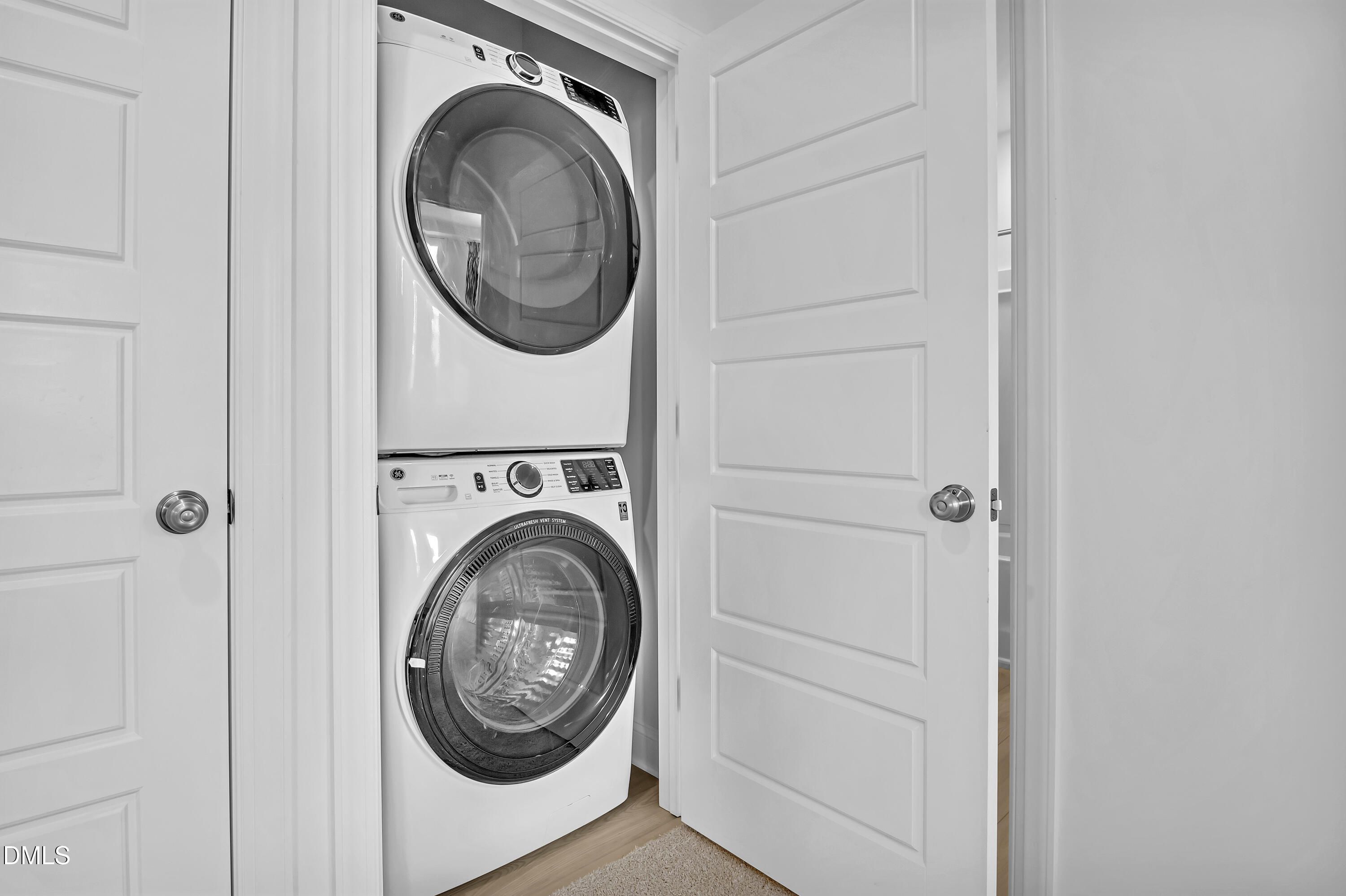 615 Hedrick Ridge Road, Unit 103 Cary, NC 27519 - Photo 13 of 31 P_RAL_TWW_Tessa_Model_INT_LDY