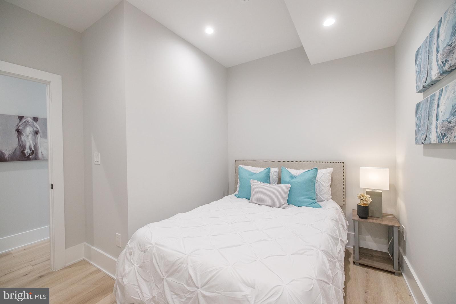 2244 Ontario Road Northwest, Unit 5 Washington, DC 20009 - Photo 15 of 29