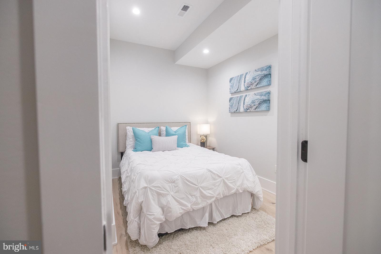 2244 Ontario Road Northwest, Unit 5 Washington, DC 20009 - Photo 25 of 29