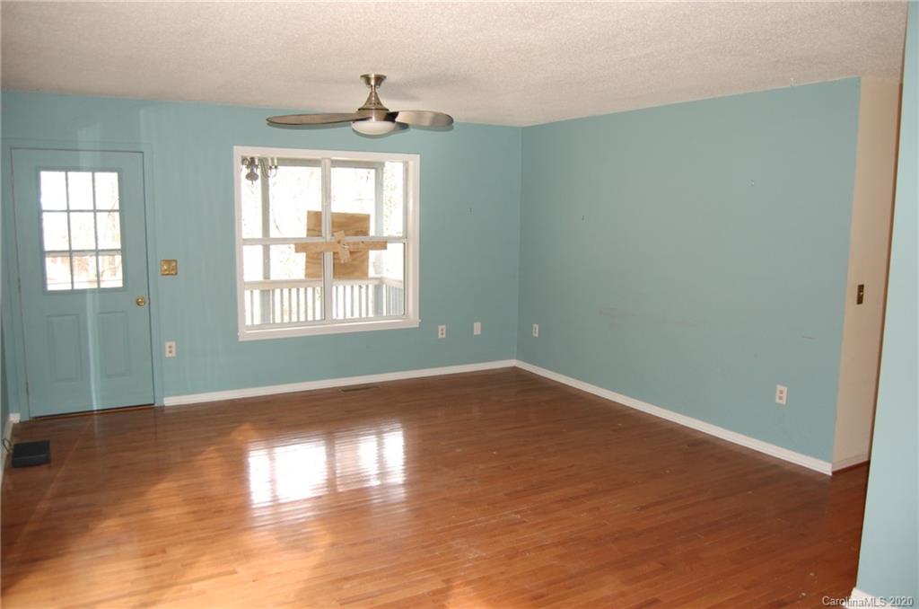 381 Davis Cove Road Waynesville, NC 28786 - Photo 12 of 27 Gallery Image 12
