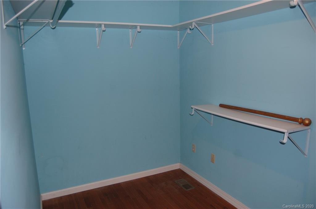 381 Davis Cove Road Waynesville, NC 28786 - Photo 18 of 27 Gallery Image 18