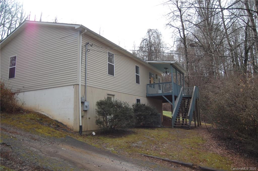 381 Davis Cove Road Waynesville, NC 28786 - Photo 5 of 27 Gallery Image 5