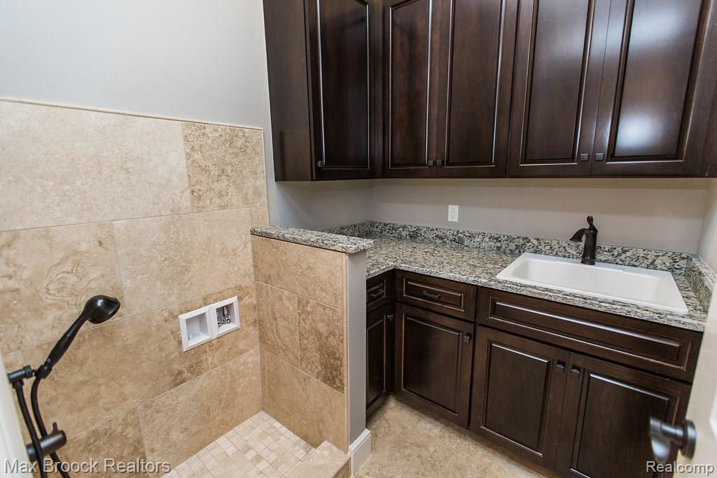 3632 Strathcona Drive Rochester Hills, MI 48309 - Photo 53 of 56