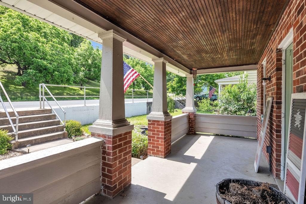 86 Front Royal Road Strasburg, VA 22657 - Photo 16 of 17 Front Porch