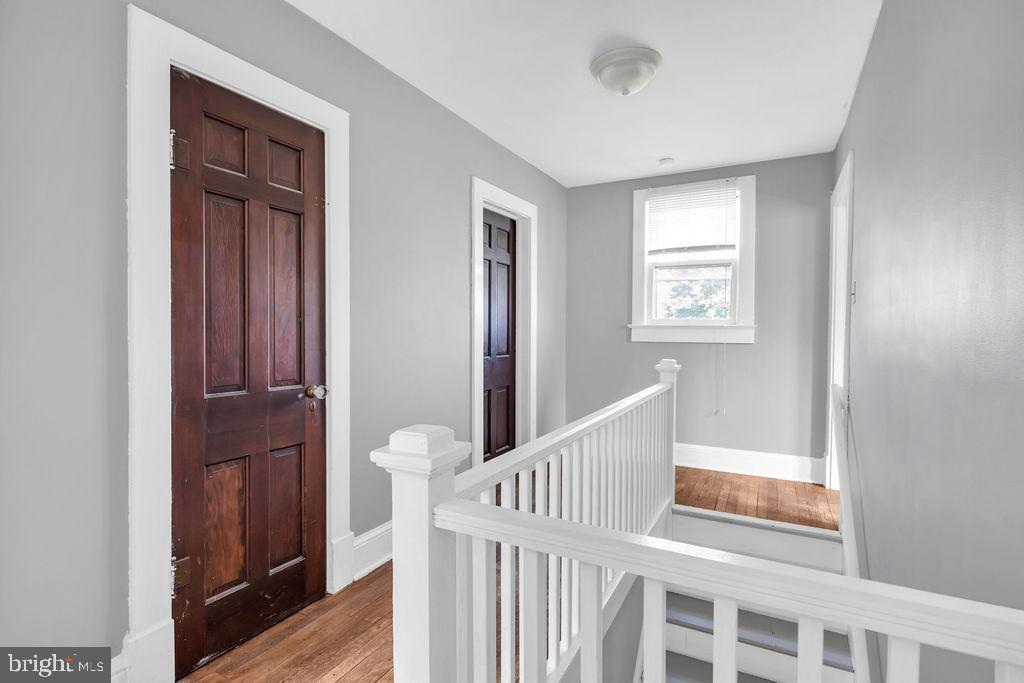 86 Front Royal Road Strasburg, VA 22657 - Photo 6 of 17 Upstairs Landing