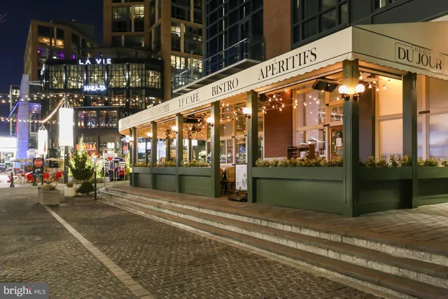 $2,100 | 1101 3rd Street Southwest, Unit 403, Washington, DC 20024