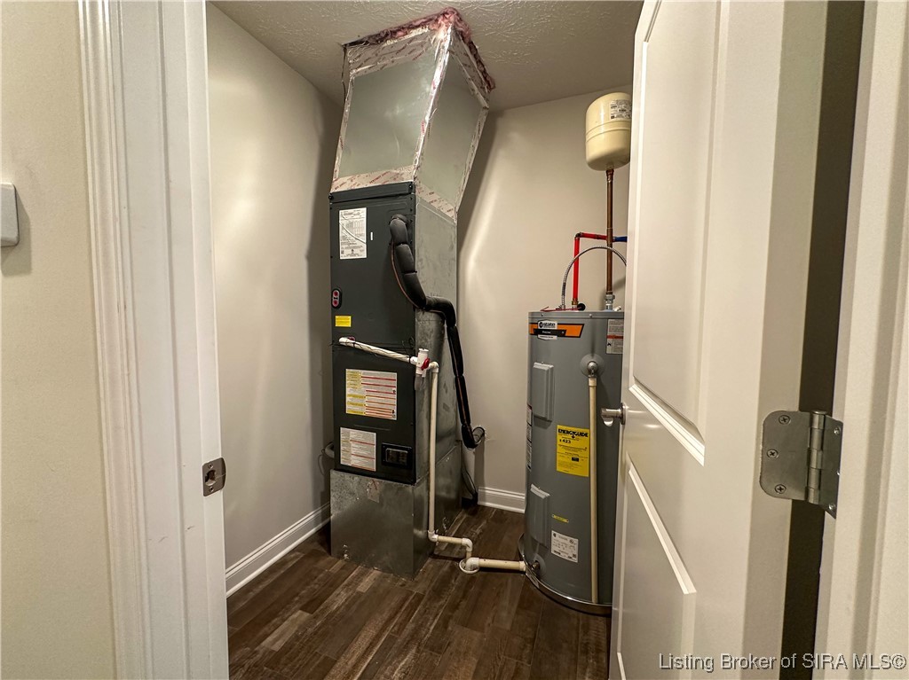 8024 Lucas Lane Charlestown, IN 47111 - Photo 28 of 30