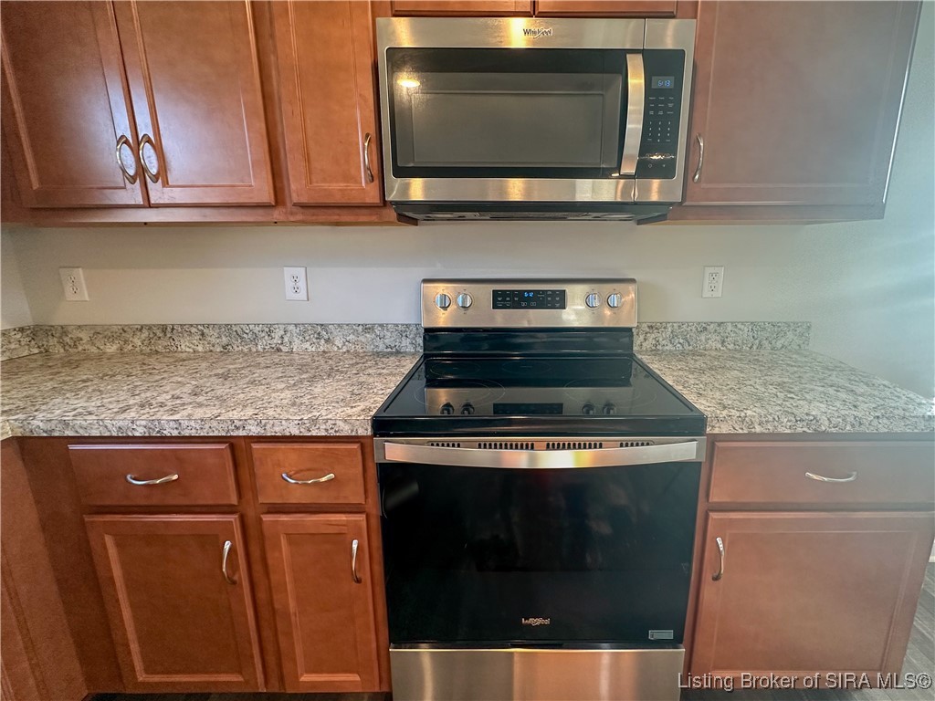 8024 Lucas Lane Charlestown, IN 47111 - Photo 9 of 30