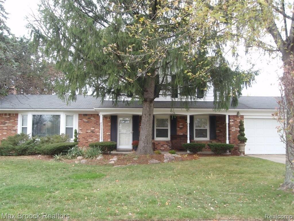 2134 West Wattles Road Troy, MI 48098 - Photo 1 of 20 2134 W Wattles