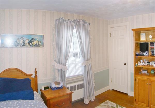 67 Lothrop Road Reading, MA 01867 - Photo 4 of 24 Gallery Image 4