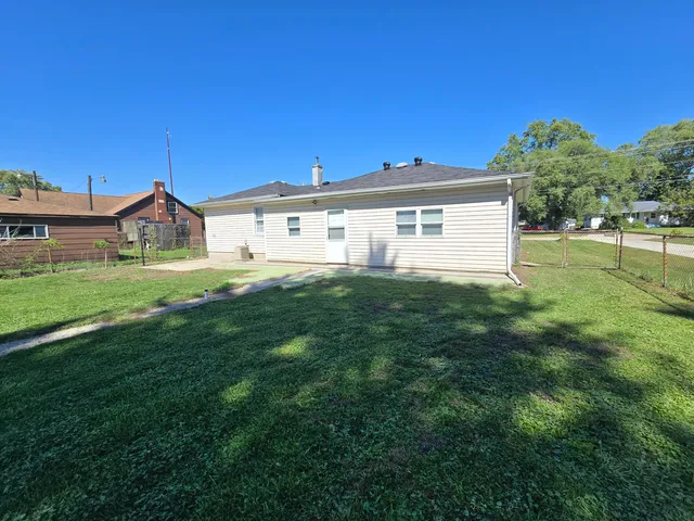 $2,200 | 5423 Stone Avenue, Portage, IN 46368