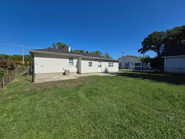 $2,200 | 5423 Stone Avenue, Portage, IN 46368