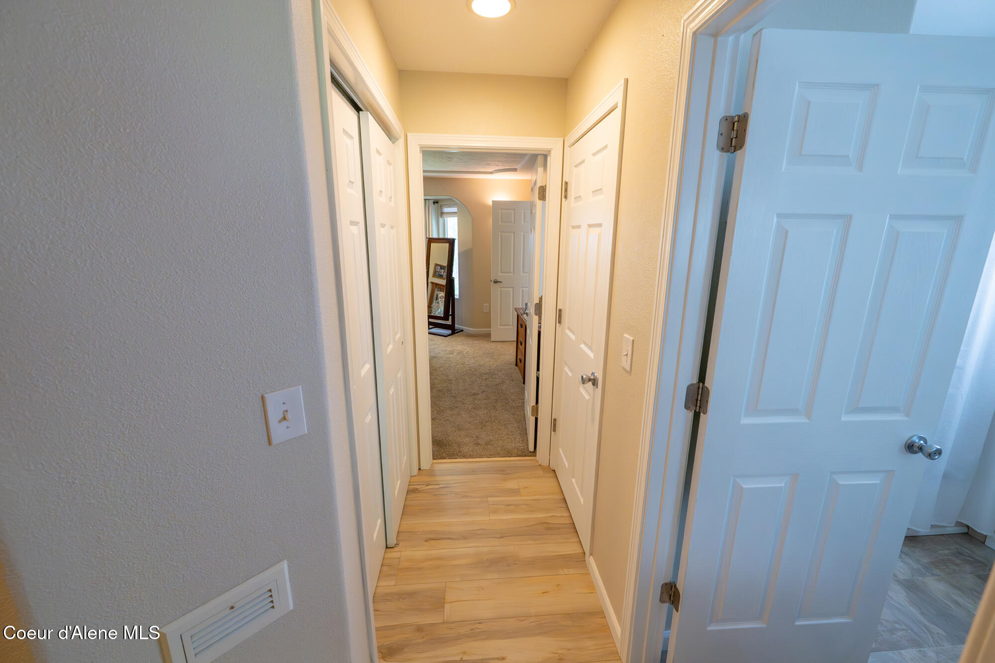 1506 South Riverside Harbor Drive Post Falls, ID 83854 - Photo 64 of 75 Hall_03_2000