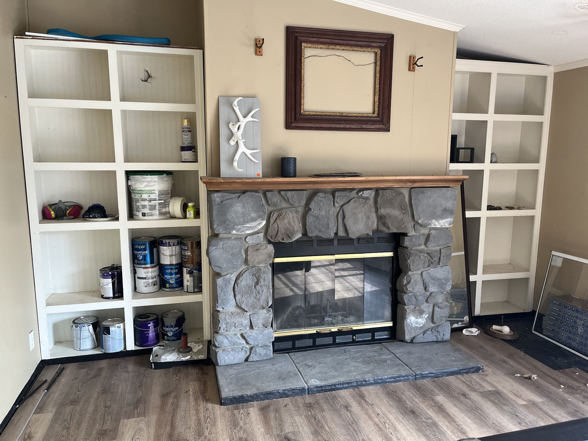 3003 Quarry Road Mount Juliet, TN 37122 - Photo 6 of 13 a living room with a fireplace