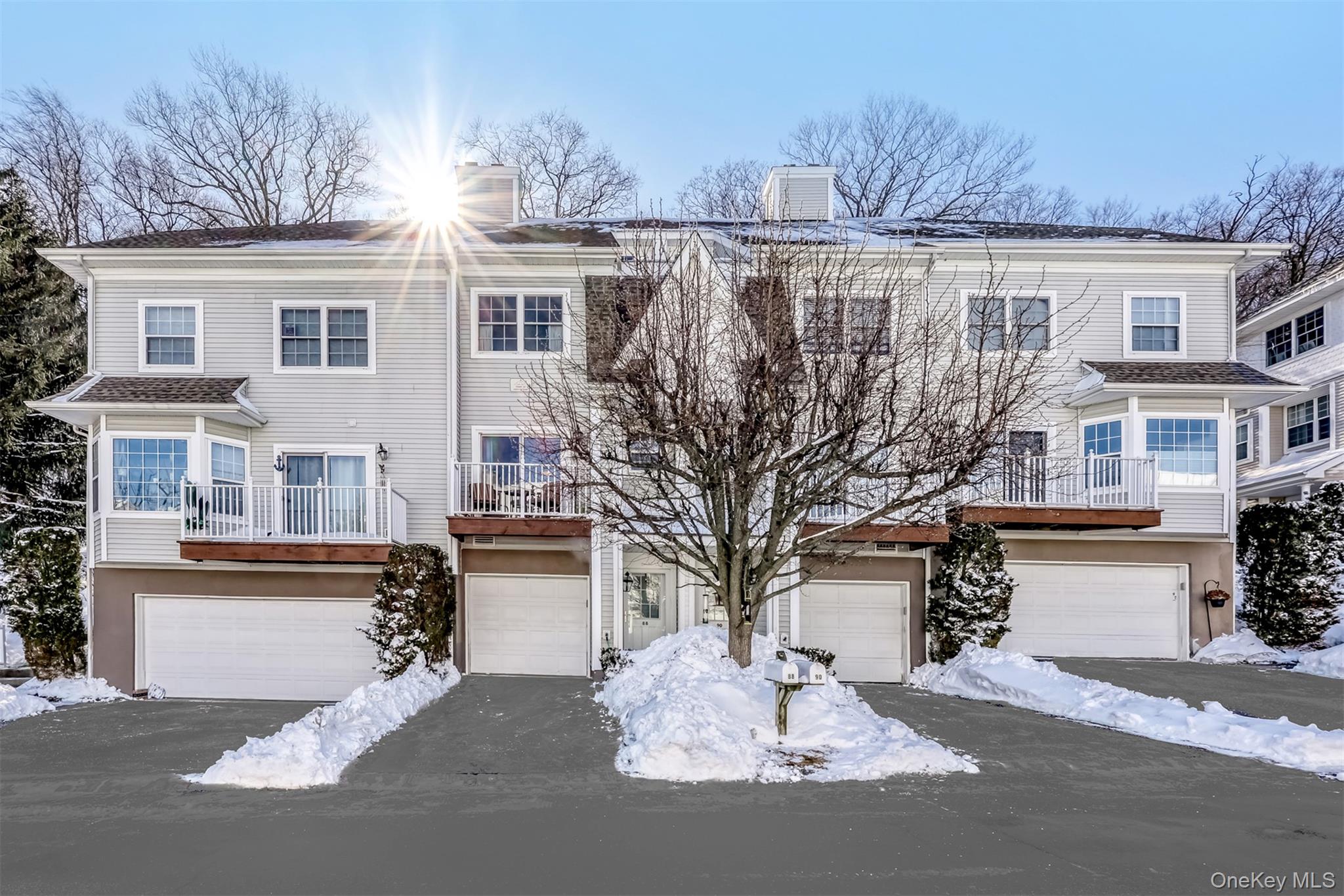 88 Crystal Hill Dr  