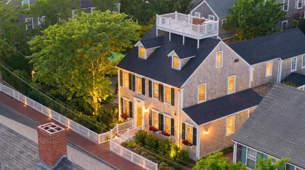 $12,995,000 | 35 India Street, Nantucket, MA 02554