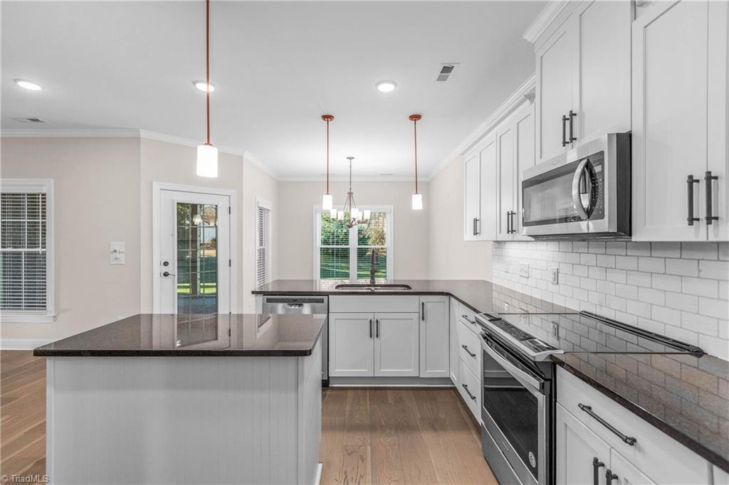 103 Park Place King, NC 27021 - Photo 11 of 42