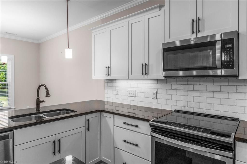 103 Park Place King, NC 27021 - Photo 13 of 42