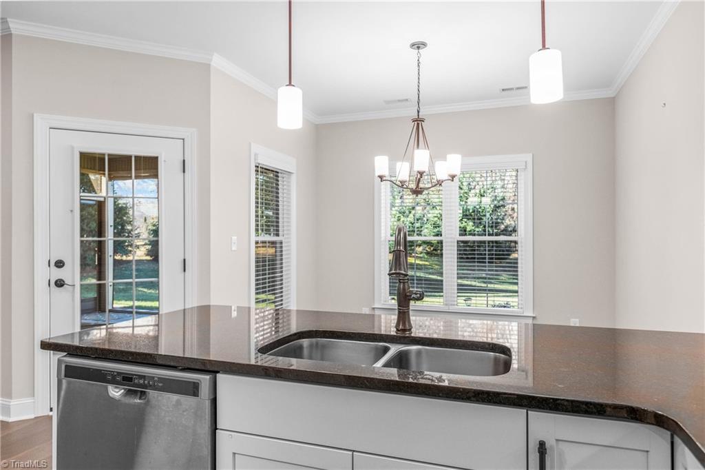 103 Park Place King, NC 27021 - Photo 14 of 42