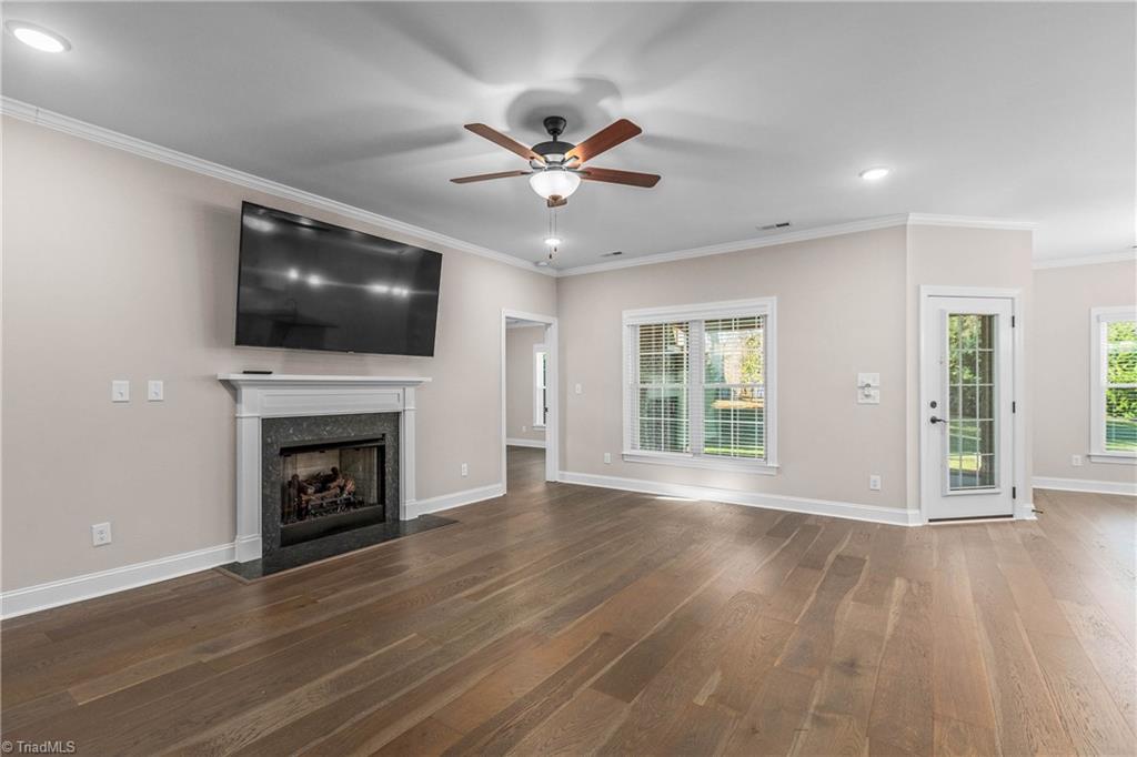 103 Park Place King, NC 27021 - Photo 5 of 42