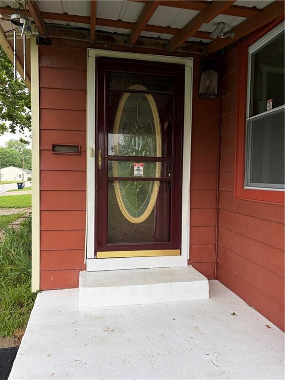 308 South 17th Street Independence, KS 67301 - Photo 7 of 28