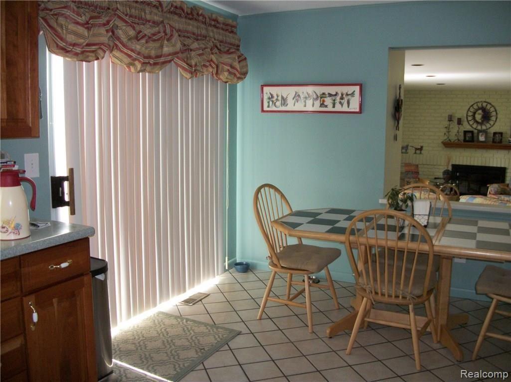 36125 Fredericksburg Road Farmington, MI 48331 - Photo 26 of 63 048.JPG