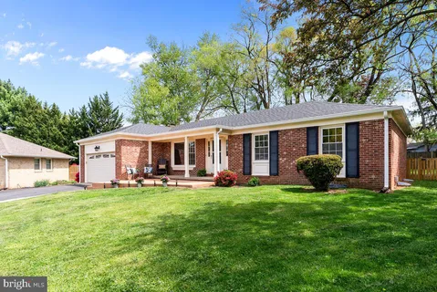 $750,000 | 314 Belmont Place Southwest, Leesburg, VA 20175
