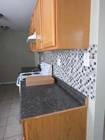 $199,900 | 4330 Merriam Drive, Shawnee, KS 66203