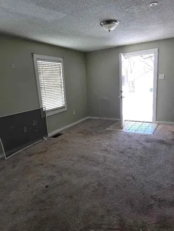 $199,900 | 4330 Merriam Drive, Shawnee, KS 66203