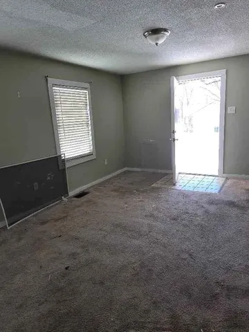 $199,900 | 4330 Merriam Drive, Shawnee, KS 66203