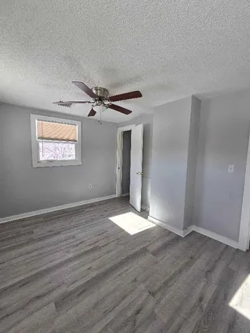 $199,900 | 4330 Merriam Drive, Shawnee, KS 66203