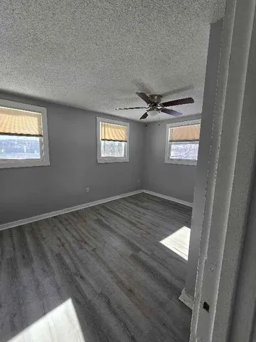 $199,900 | 4330 Merriam Drive, Shawnee, KS 66203