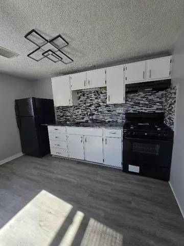 $199,900 | 4330 Merriam Drive, Shawnee, KS 66203