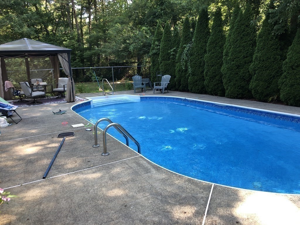 617 Marys Pond Road Rochester, MA 02770 - Photo 6 of 27