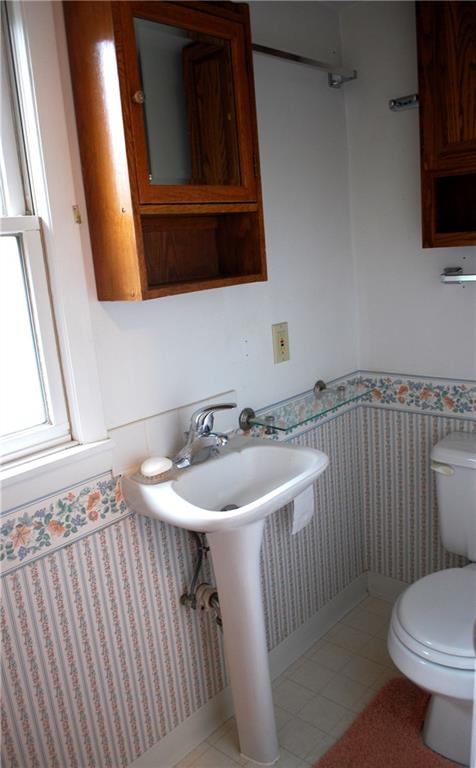 250 Crestmont Road Pittsburgh, PA 15237 - Photo 19 of 23 In-Law Suite Bath with Shower