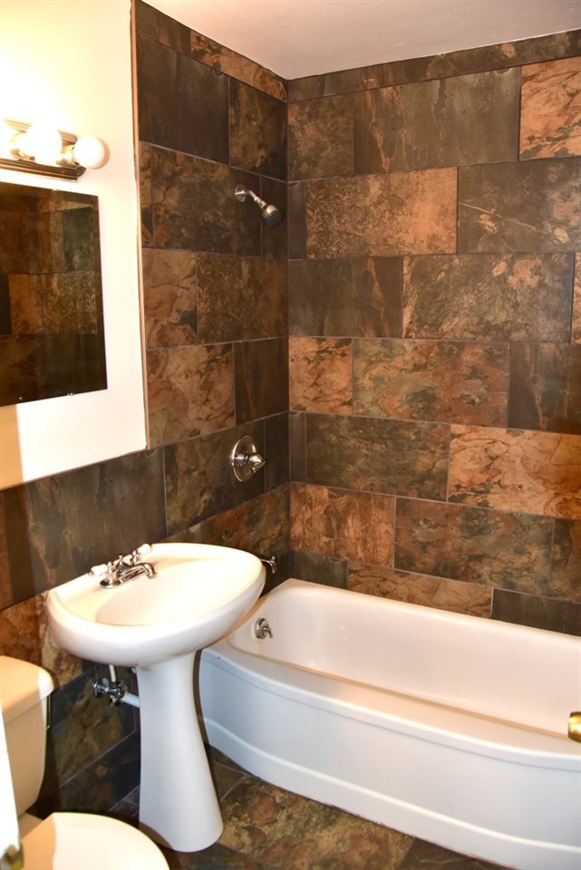 160 Pleasant Ridge Avenue Fort Mitchell, KY 41017 - Photo 10 of 30 Gallery Image 10