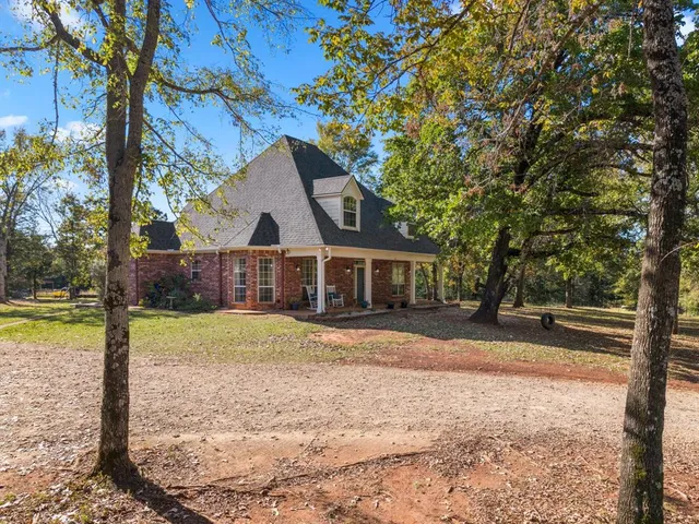$650,000 | 6335 County Road 3602, Bullard, TX 75757