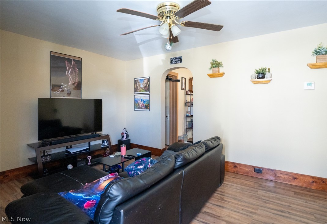 2204 Commerce Street Wellsburg, WV 26070 - Photo 4 of 14