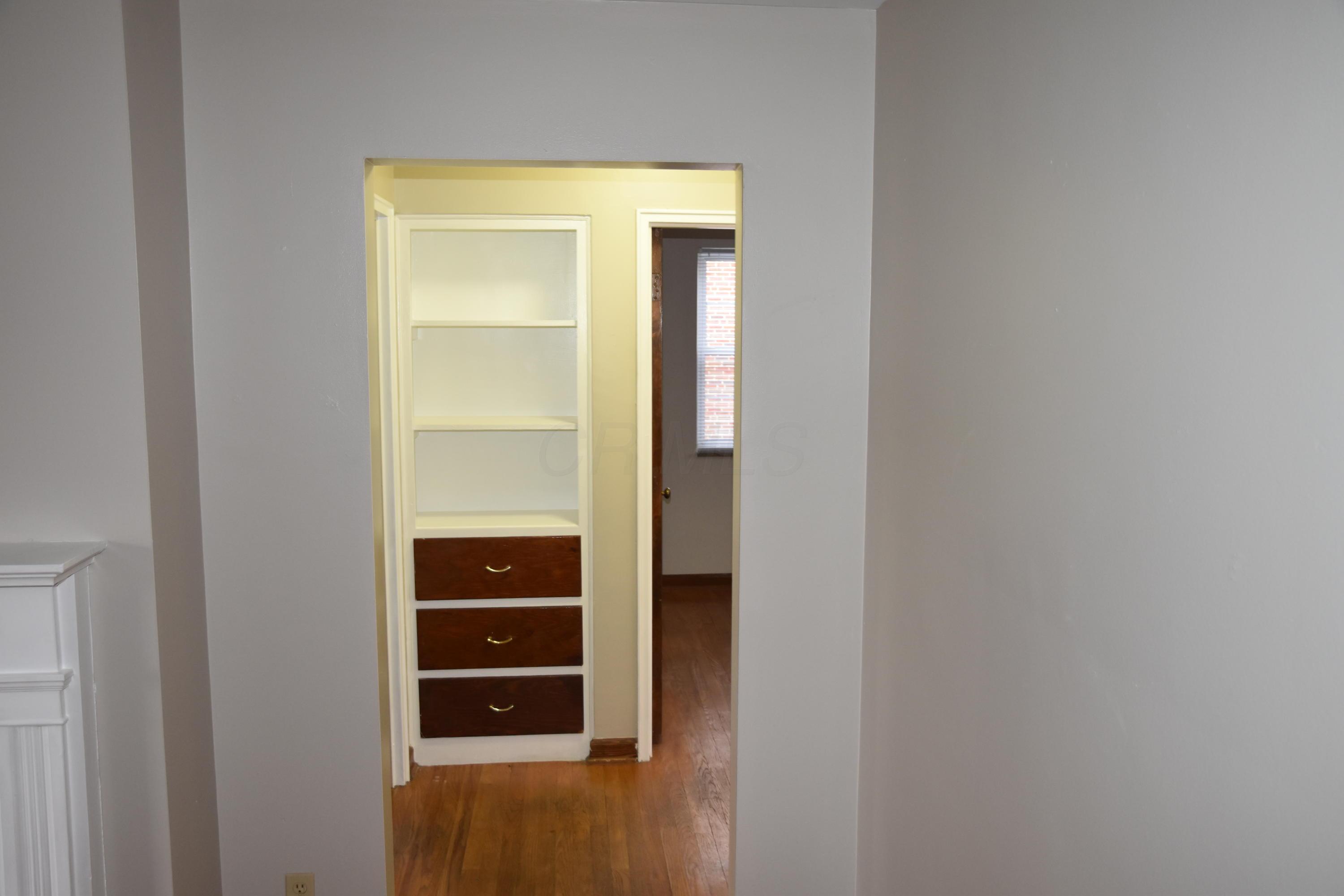 2098 Ridgeview Road, Unit A Columbus, OH 43221 - Photo 11 of 19