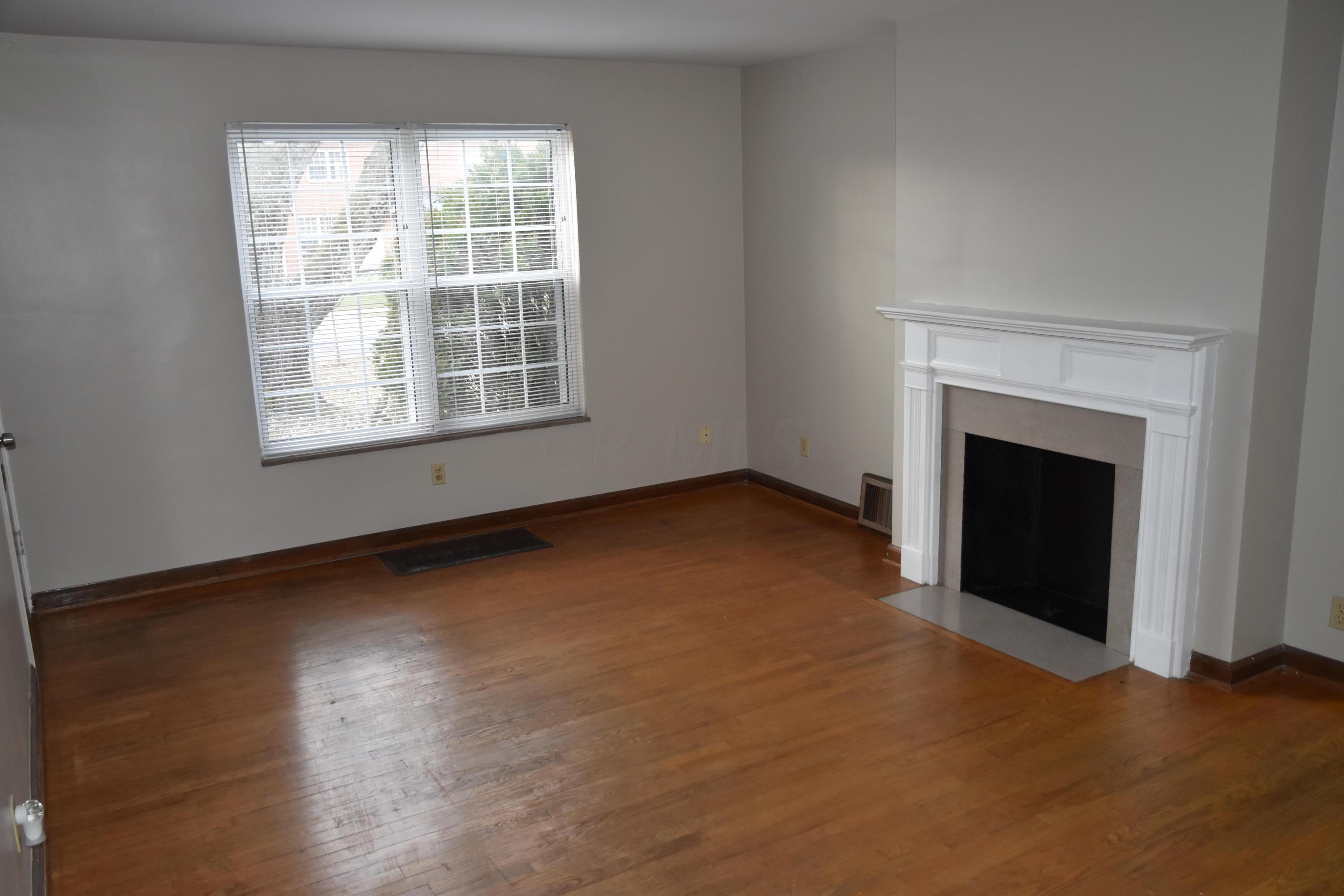 2098 Ridgeview Road, Unit A Columbus, OH 43221 - Photo 3 of 19