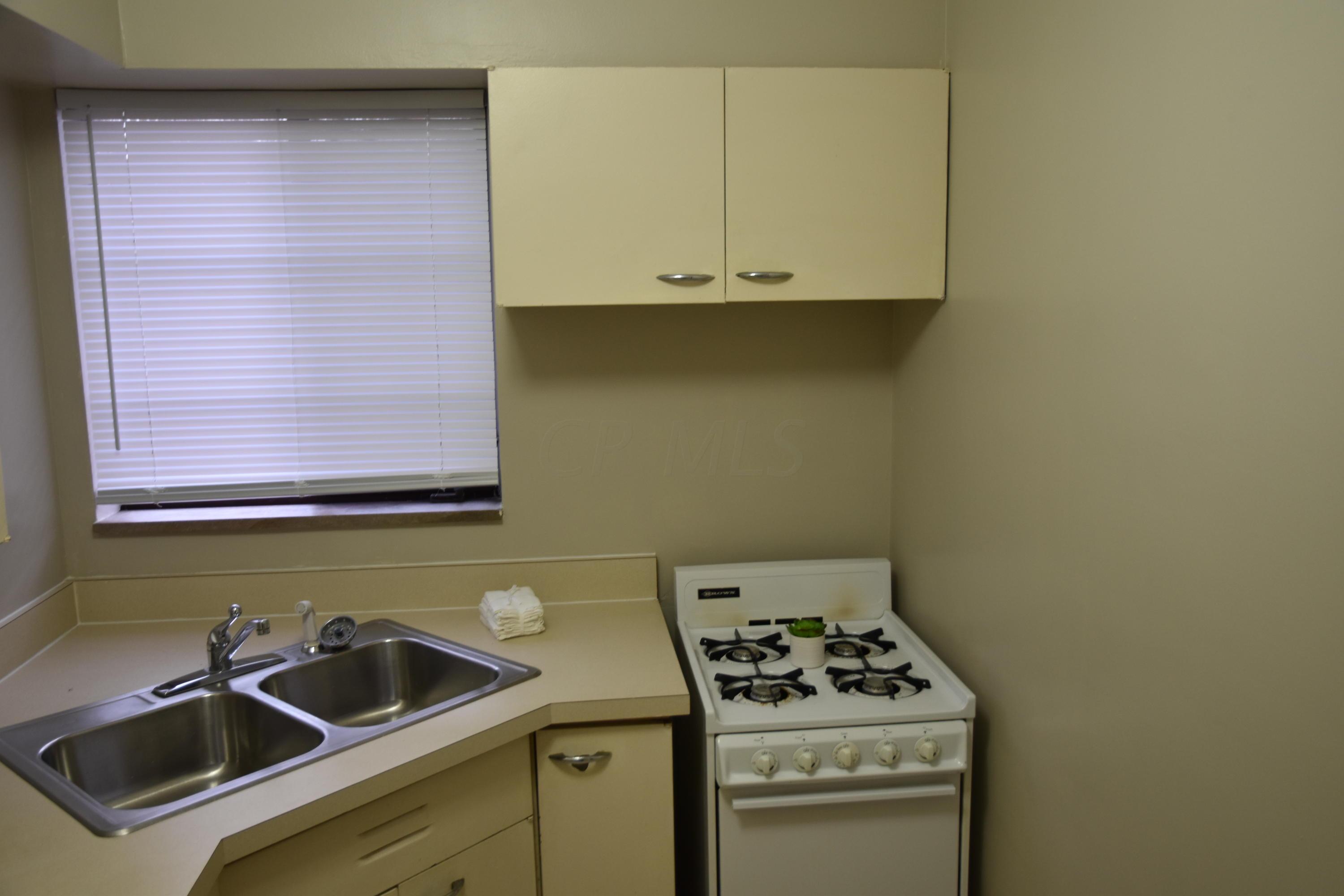 2098 Ridgeview Road, Unit A Columbus, OH 43221 - Photo 9 of 19