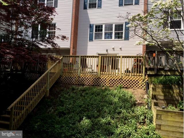 2848 Aspen Hill Road Baltimore, MD 21234 - Photo 4 of 8 Nicely Landscaped Yard